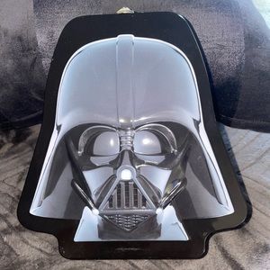 Disney Star Wars Collector Tin / Lunch Box. Dart Vader
